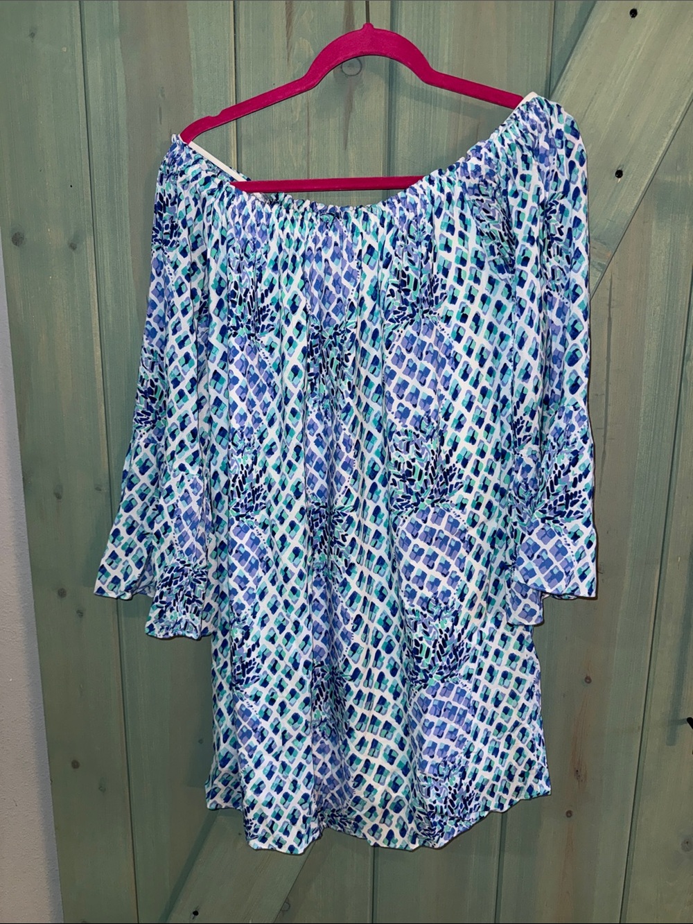 Lilly Pulitzer size M off the shoulder dress with ruffle sleeve EUC